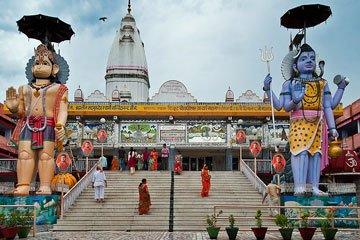 Amritsar Haridwar Tempo Traveller Rental